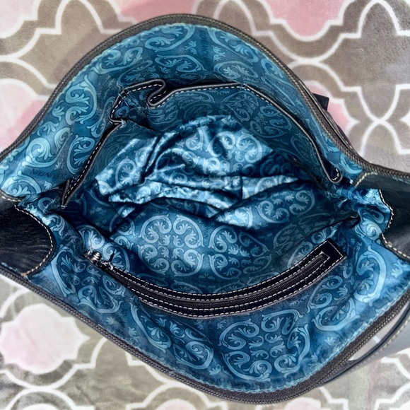 Stone Mountain Black Genuine Leather Shoulder Bag with Blue Paisley Interior - Picture 5 of 7
